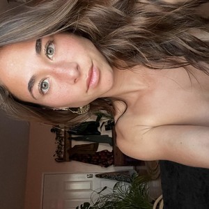 Cutelittlefox live cam video preview