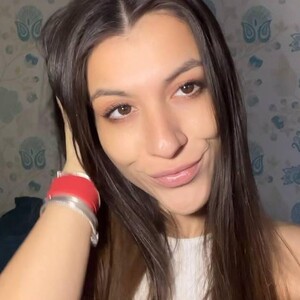 BonnieeXOXO Feet webcam from Romania